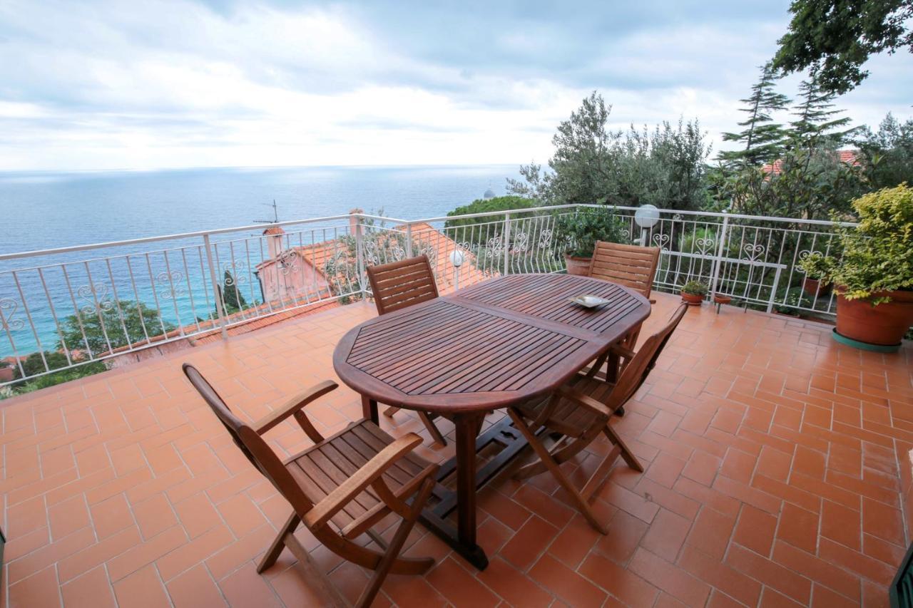 Villa Gio - Terrazza Nel Blu Берджеджи Экстерьер фото