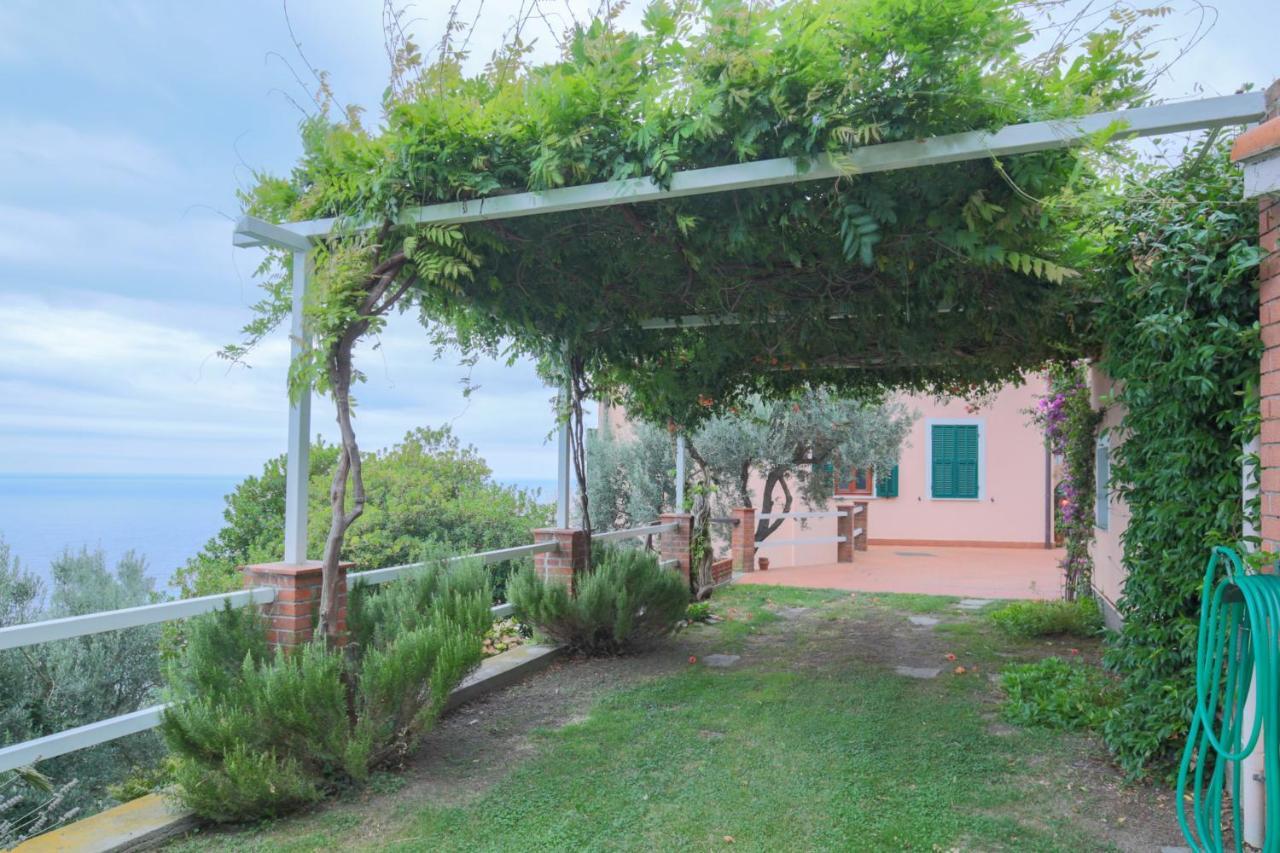 Villa Gio - Terrazza Nel Blu Берджеджи Экстерьер фото